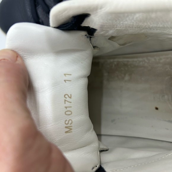 Louis Vuitton sneakers size 12 - Picture 7 of 16